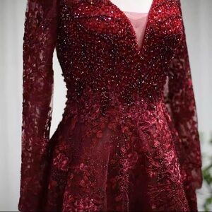 Elegant Burgundy Lace Evening Dress
